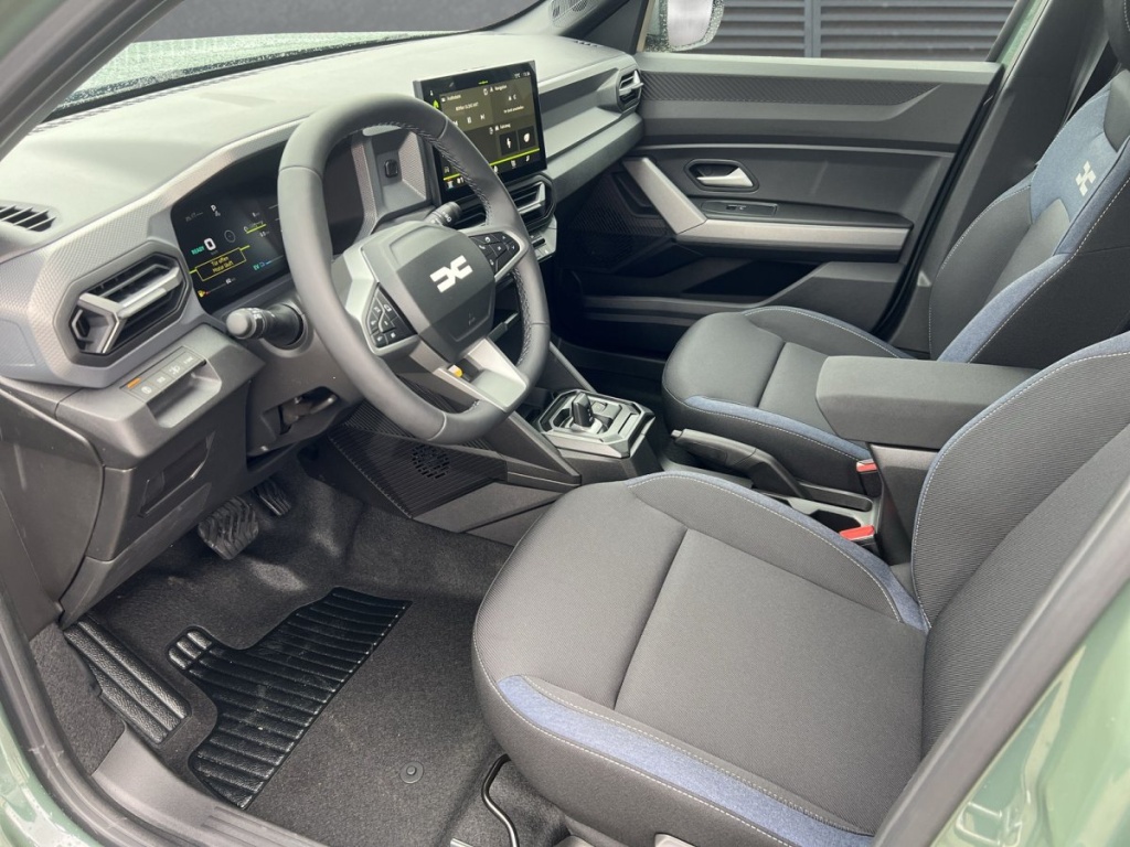 DACIA Duster Expression Full-Hybrid 155 - ref: 7-69049 - Photo 4