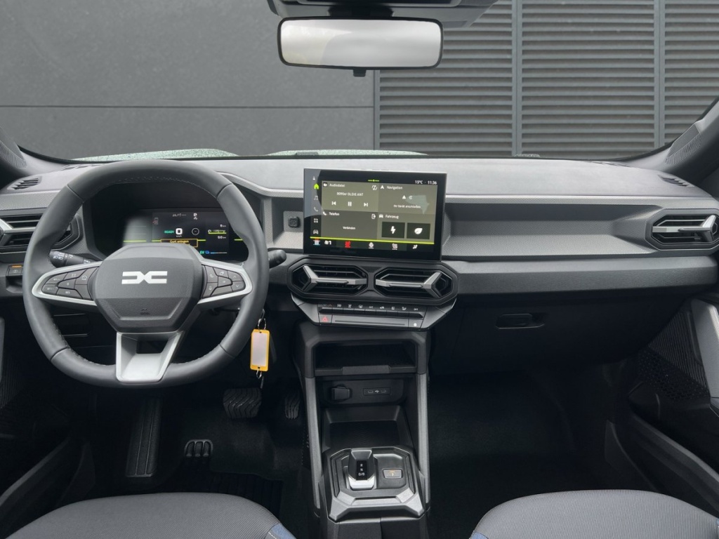 DACIA Duster Expression Full-Hybrid 155 - ref: 7-69049 - Photo 5