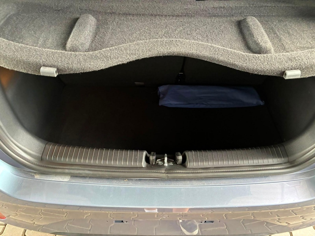 HYUNDAI i10 Comfort MPI 1.0 63PS - ref: 7-69431 - Photo 7