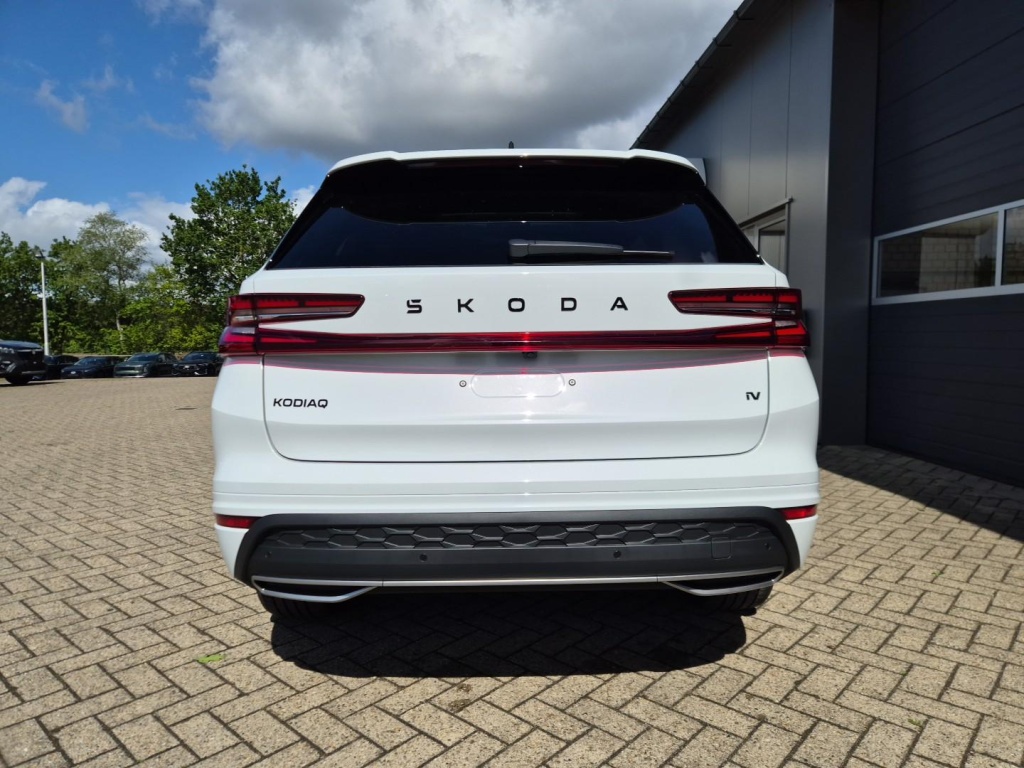 SKODA Kodiaq Sportline 1.5 Plug-in Hybrid Gasoline 204hp DSG - ref: 7-69516 - Photo 4