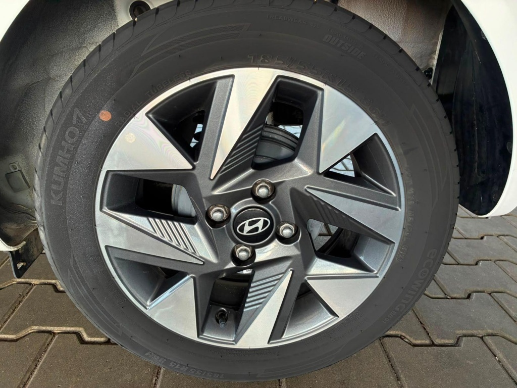 HYUNDAI i10 Comfort MPI 1.0 63PS - ref: 7-69775 - Photo 11