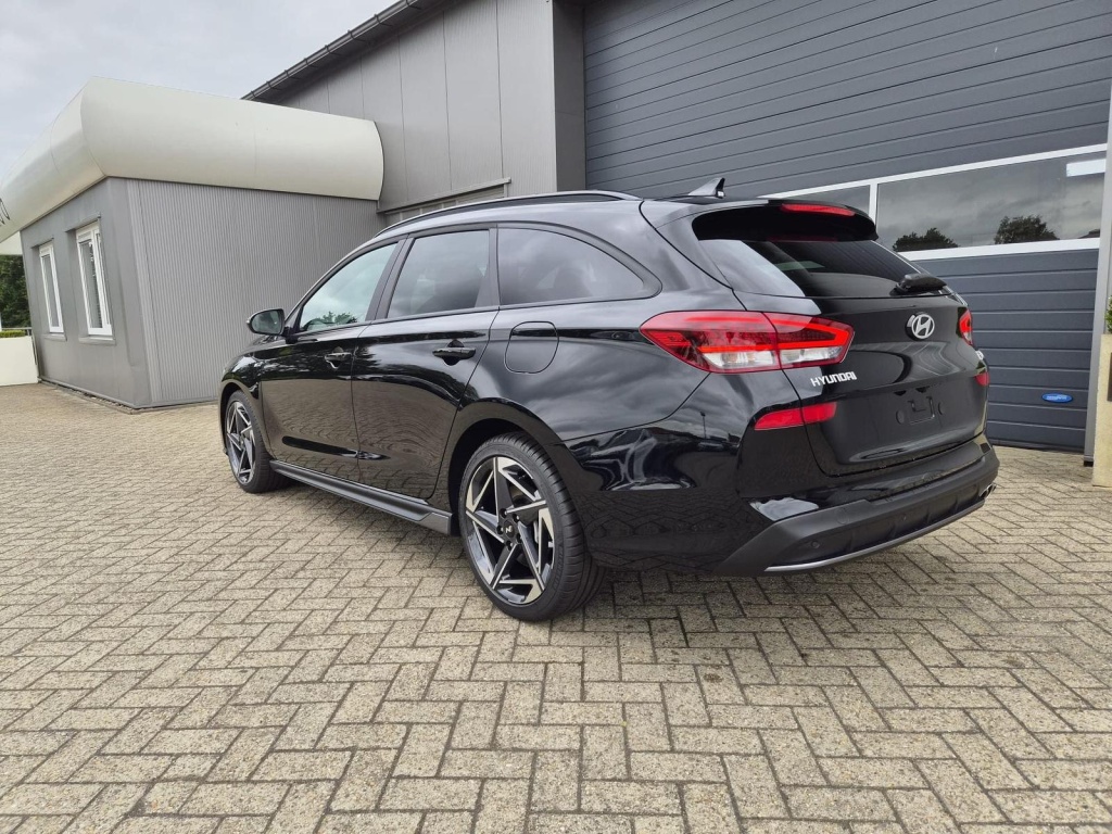 HYUNDAI i30 N-Line 1.6 Gasoline 150hp - ref: 7-70107 - Photo 3