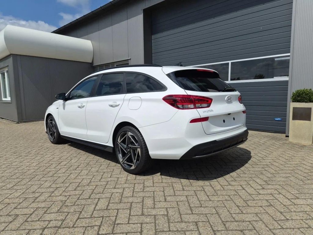 HYUNDAI i30 N-Line 1.6 Gasoline 150hp - ref: 7-70108 - Photo 3