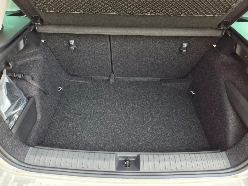 SKODA Kamiq Selection 1.5 Gasoline 150hp DSG - ref: 7-70110 - Photo 9
