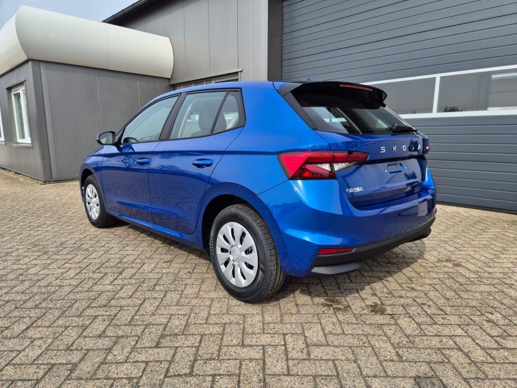 SKODA Fabia Selection 1.0 Gasoline 95hp - ref: 7-70115 - Photo 3