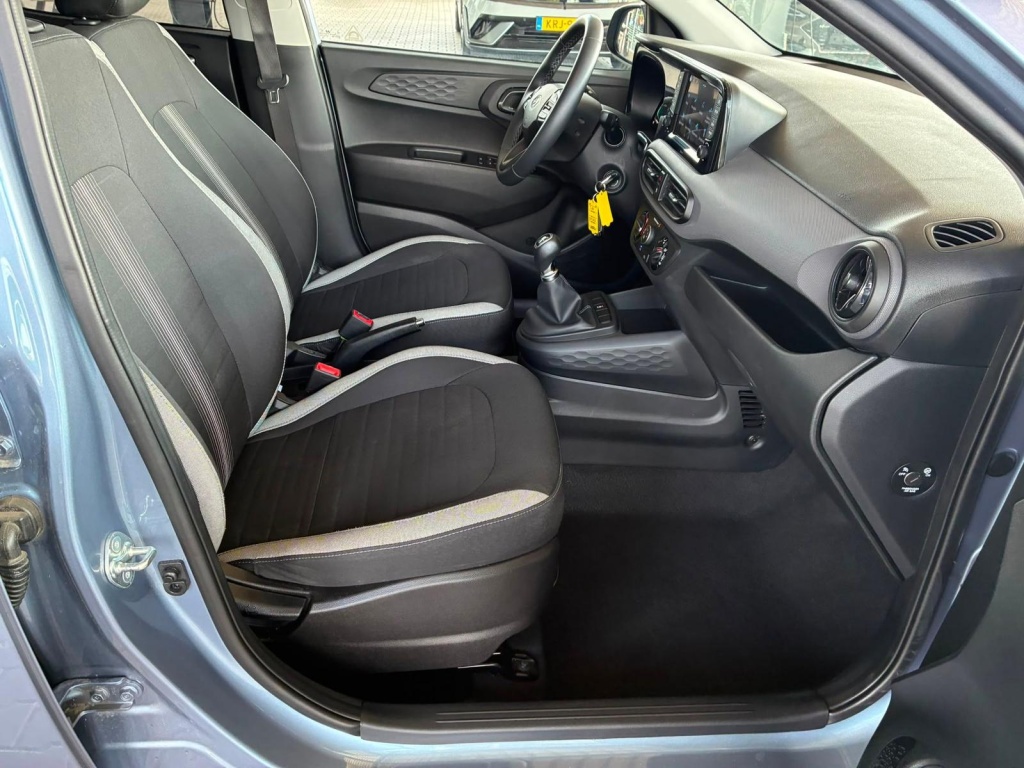 HYUNDAI i10 Comfort MPI 1.0 63PS - ref: 7-70118 - Photo 14