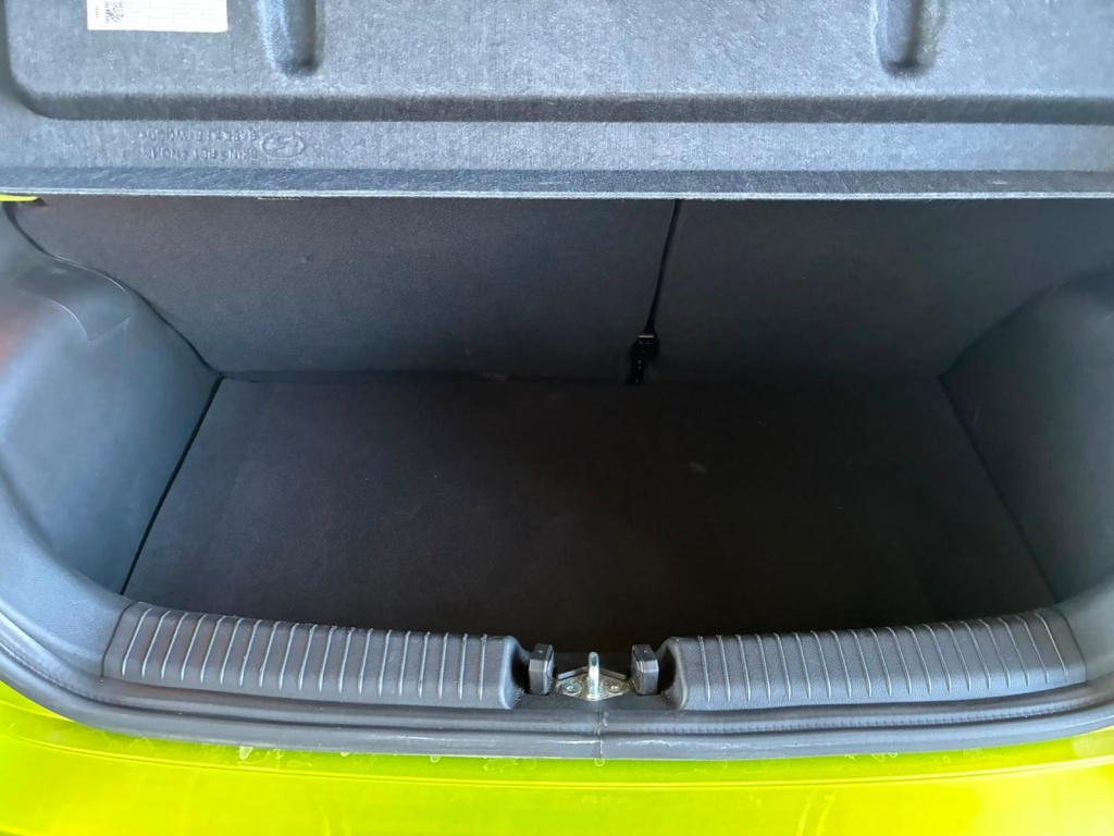 HYUNDAI i10 Comfort MPI 1.0 63PS - ref: 7-70119 - Photo 8