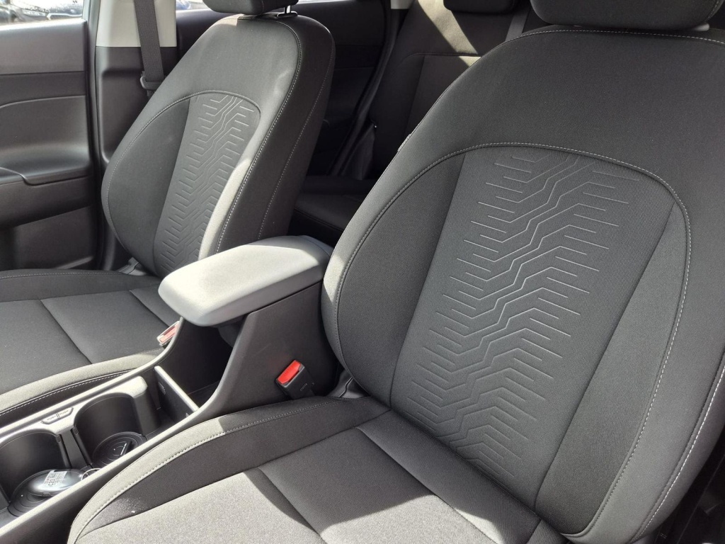 HYUNDAI Kona Trend 1.6 Gasoline 150hp - ref: 7-70340 - Photo 11