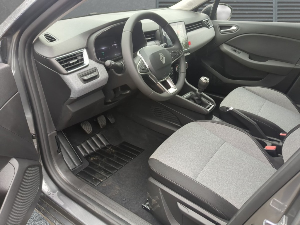 RENAULT Clio Evolution dCi 100 - ref: 7-70433 - Photo 4