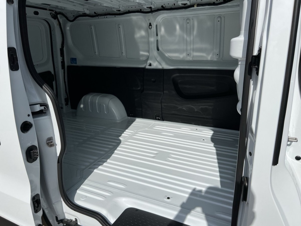 RENAULT Trafic Extra L2H1 3,0t dCi 130 - ref: 7-70440 - Photo 6