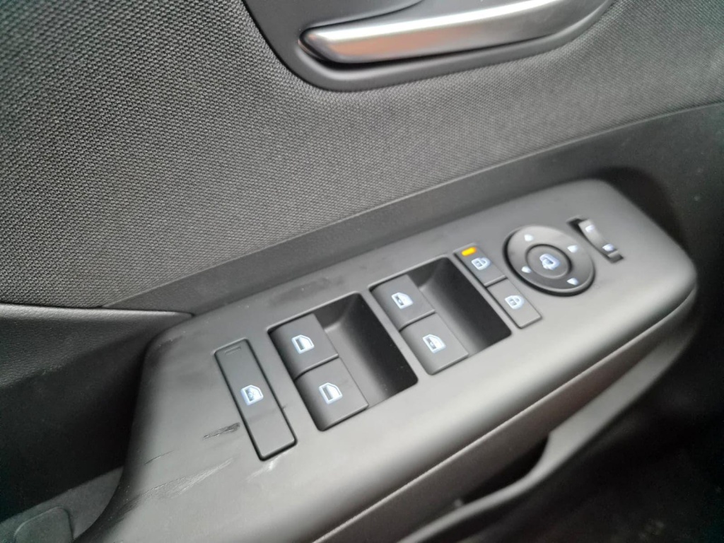 HYUNDAI Kona Trend 1.6 Gasoline 150hp - ref: 7-70508 - Photo 13
