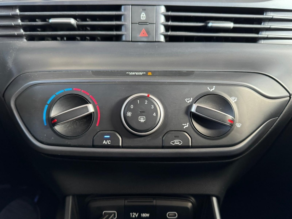 HYUNDAI i20 Comfort 1.0 T-GDI Automatik - ref: 7-70625 - Photo 17