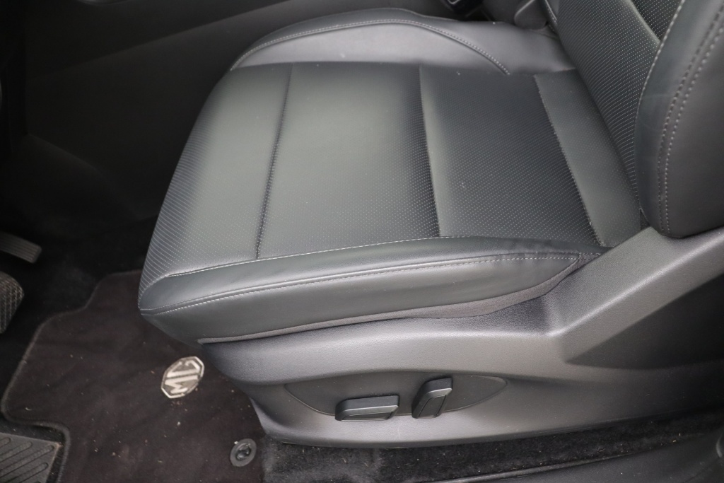 MG ZS Luxury HEV 1.5 6AT FWD - ref: 7-71204 - Photo 14