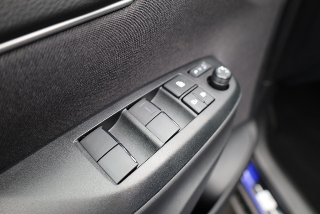 TOYOTA Yaris Cross Cross Style 1.5 Hybrid Electric/Gasoline 131hp - ref: 7-71928 - Photo 12
