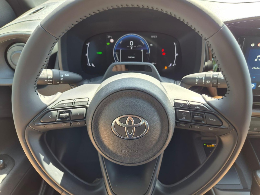 TOYOTA Aygo X X Pure 1.5 Hybrid Electric/Gasoline 116hp - ref: 7-72107 - Photo 15