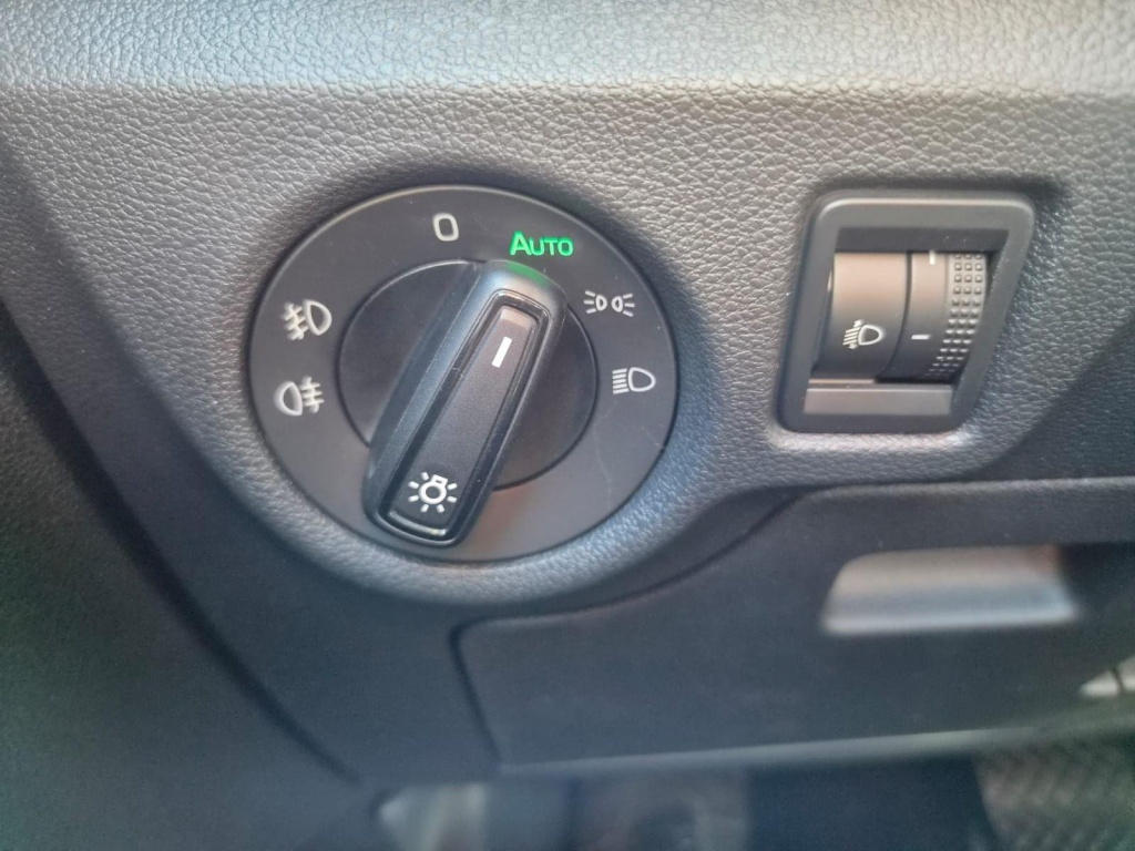SKODA Kamiq Selection 1.5 Gasoline 150hp DSG - ref: 7-72137 - Photo 16