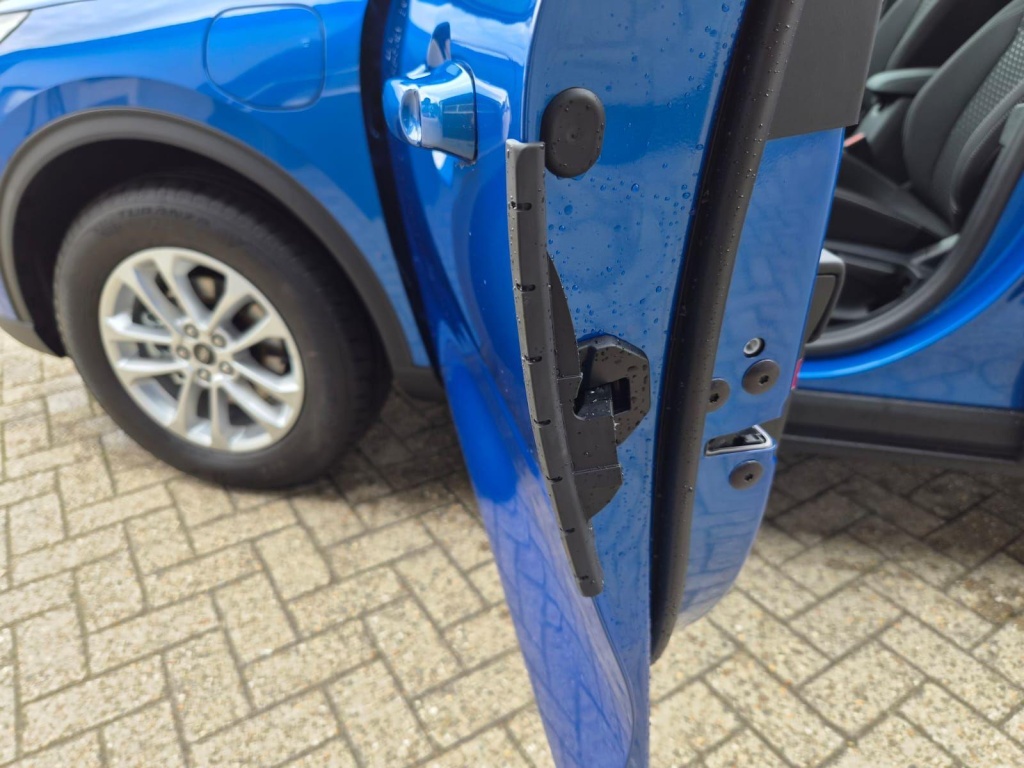 FORD Kuga Titanium 2.5 Plug-in Hybrid Gasoline 242hp - ref: 7-72180 - Photo 15