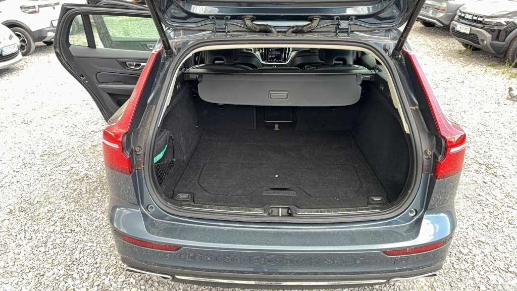 VOLVO V60 Inscription B4 197HP Geartronic - ref: 7-72239 - Photo 6