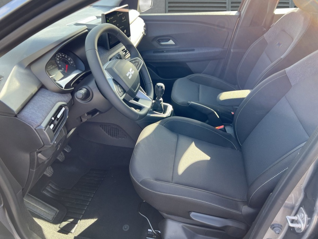 DACIA Sandero Expression / Limited TCe 100 - ref: 7-72352 - Photo 4