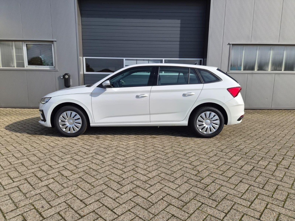SKODA Scala Selection 1.0 Gasoline 116hp - ref: 7-73013 - Photo 2