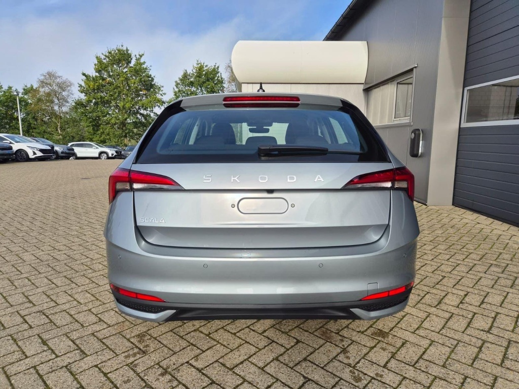 SKODA Scala Selection 1.0 Gasoline 116hp DSG - ref: 7-73016 - Photo 4