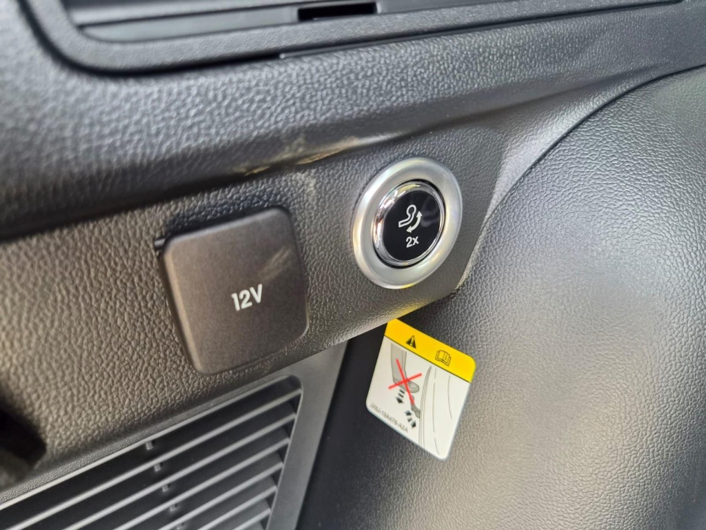 FORD Kuga Titanium 2.5 Plug-in Hybrid Gasoline 242hp - ref: 7-73084 - Photo 10