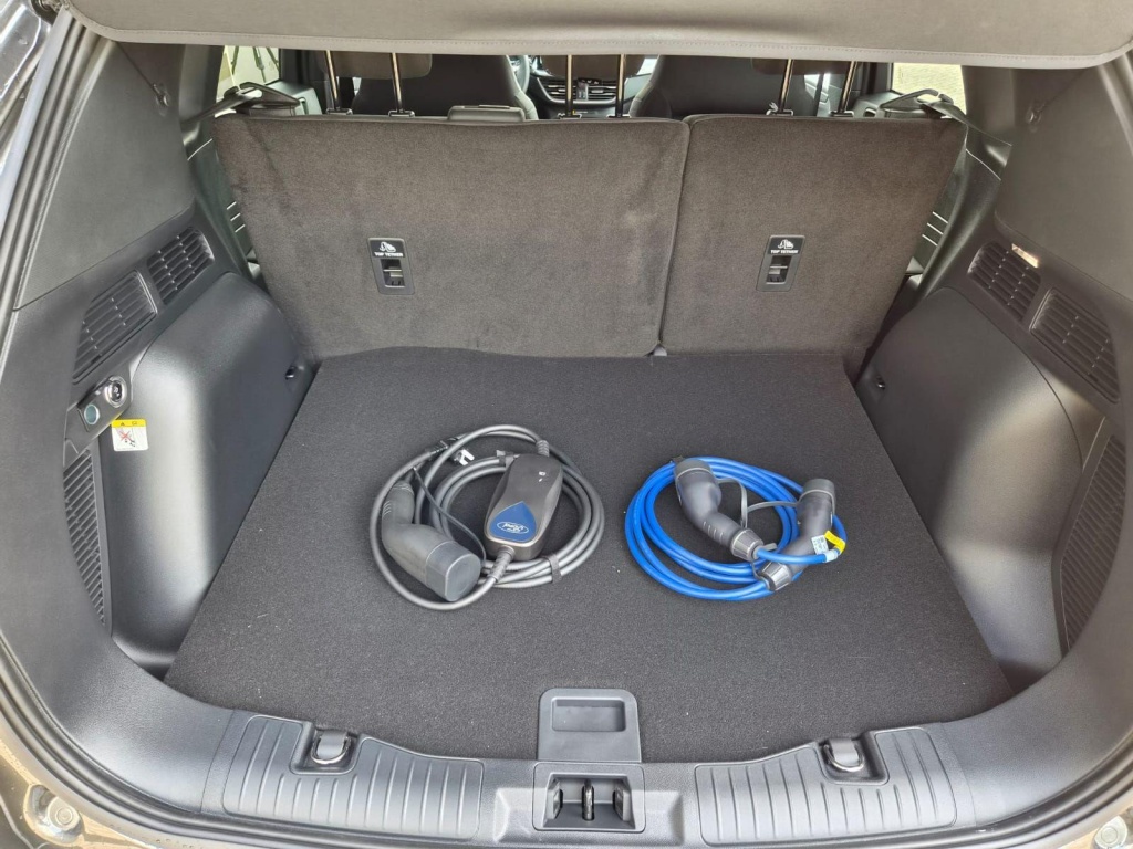 FORD Kuga Titanium 2.5 Plug-in Hybrid Gasoline 242hp - ref: 7-73084 - Photo 9