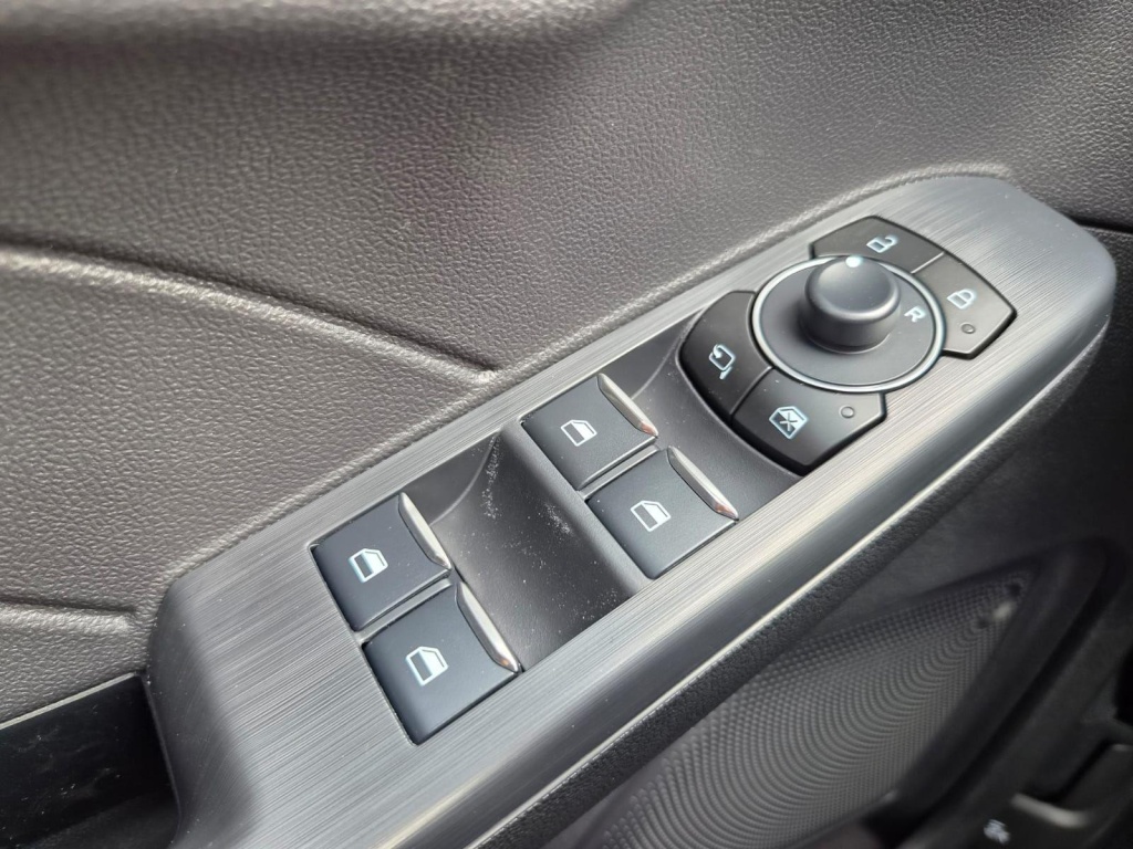 FORD Kuga Titanium 2.5 Plug-in Hybrid Gasoline 242hp - ref: 7-73357 - Photo 16