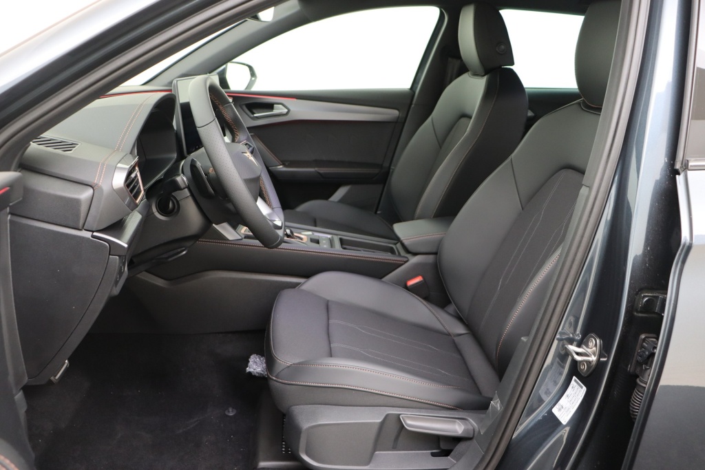 CUPRA Leon Sportstourer Impulse Light 1,5 eTSI 150 hp DSG7 - ref: 7-73445 - Photo 13