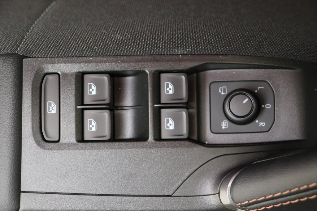 CUPRA Leon Sportstourer Impulse Light 1,5 eTSI 150 hp DSG7 - ref: 7-73445 - Photo 17