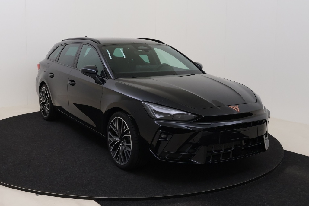 CUPRA Leon Sportstourer Impulse Plus 1,5 eTSI 150 hp DSG7 - ref: 7-73450 - Photo 3