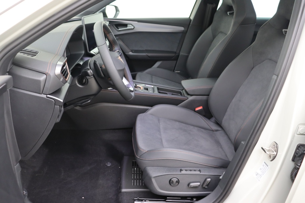 CUPRA Leon Sportstourer Impulse Plus 1,5 eTSI 150 hp DSG7 - ref: 7-73451 - Photo 12