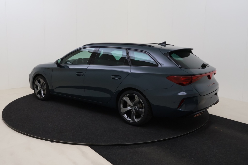 CUPRA Leon Sportstourer Impulse e-HYBRID 1,5 e-hybrid 204 hp DSG6 - ref: 7-73454 - Photo 8