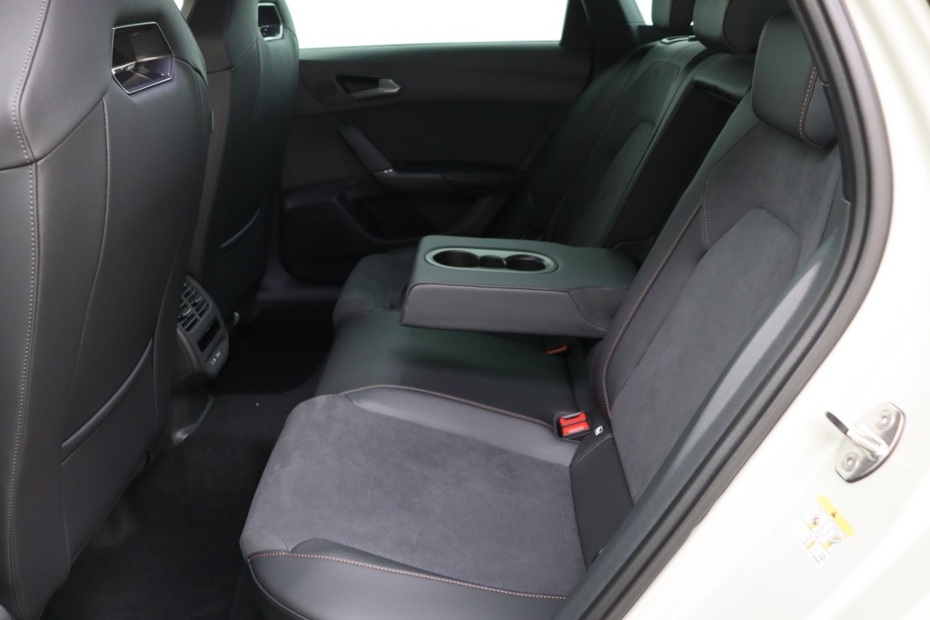 CUPRA Leon Sportstourer Impulse Plus 1,5 eTSI 150 hp DSG7 - ref: 7-73544 - Photo 14