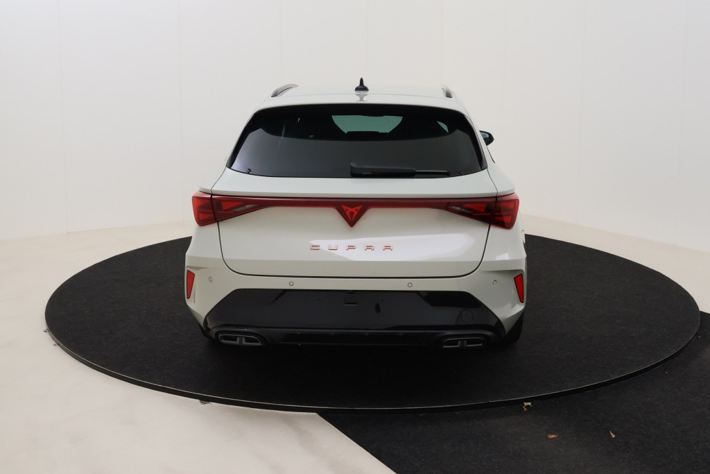 CUPRA Leon Sportstourer Impulse Plus 1,5 eTSI 150 hp DSG7 - ref: 7-73544 - Photo 7