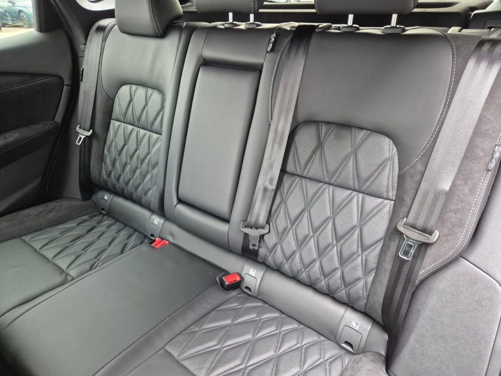 NISSAN Qashqai Tekna 1.3 Gasoline 158hp - ref: 7-73715 - Photo 16