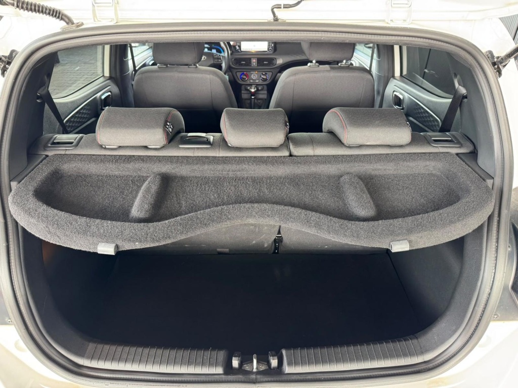 HYUNDAI i10 N-Line MPI 1.2 79PS - ref: 7-74251 - Photo 8