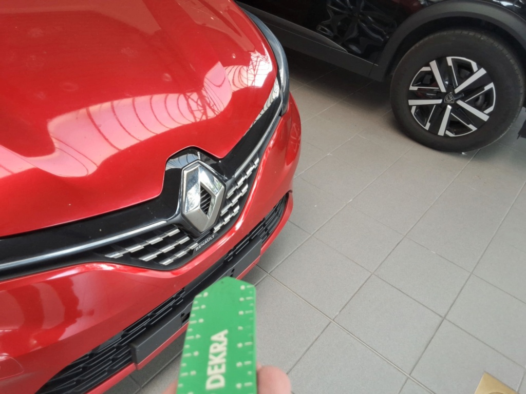 RENAULT Clio Blue dCi 100 - ref: 7-74445 - Photo 20