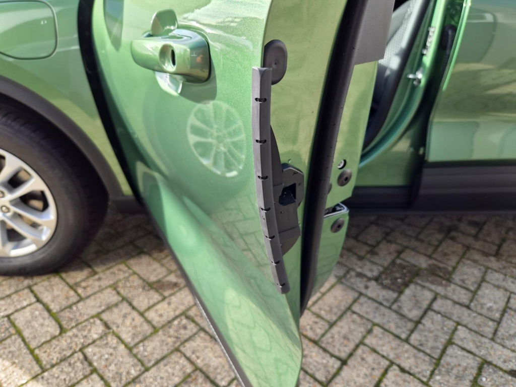 FORD Kuga Titanium 2.5 Plug-in Hybrid Gasoline 242hp - ref: 7-74482 - Photo 16