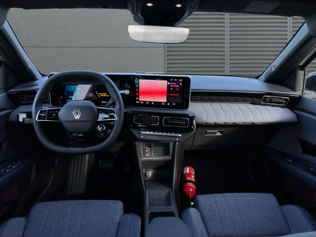RENAULT R4 Techno E-Tech 150 Comfort Range - ref: 7-74496 - Photo 5