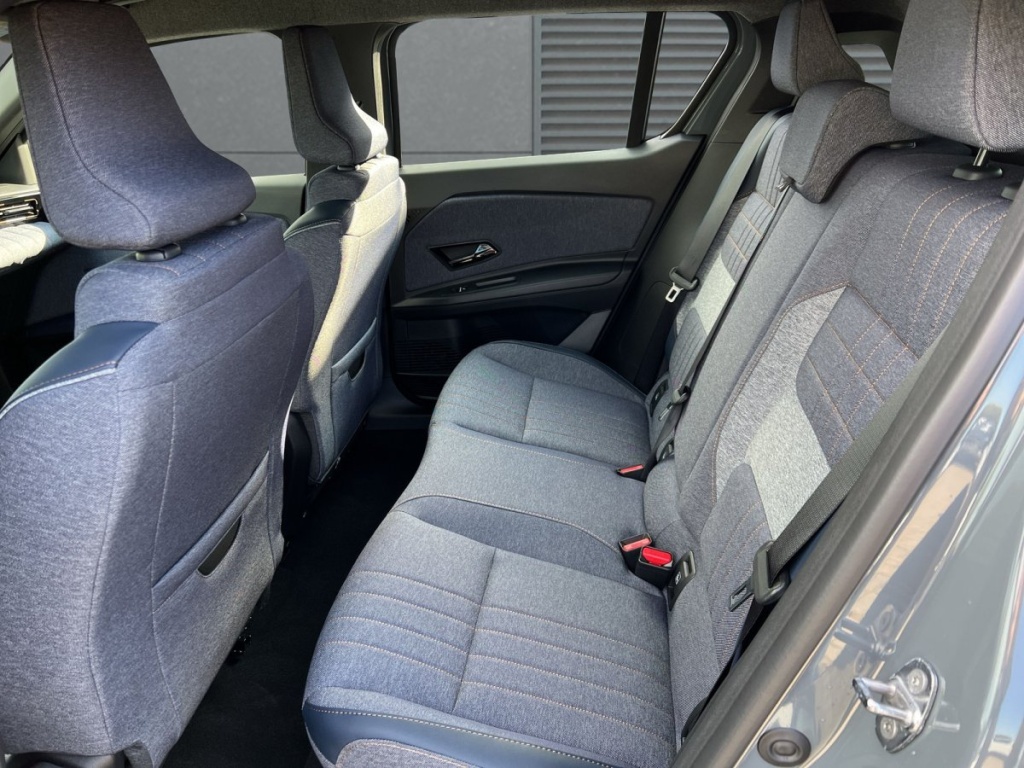 RENAULT R4 Techno E-Tech 150 Comfort Range - ref: 7-74565 - Photo 6