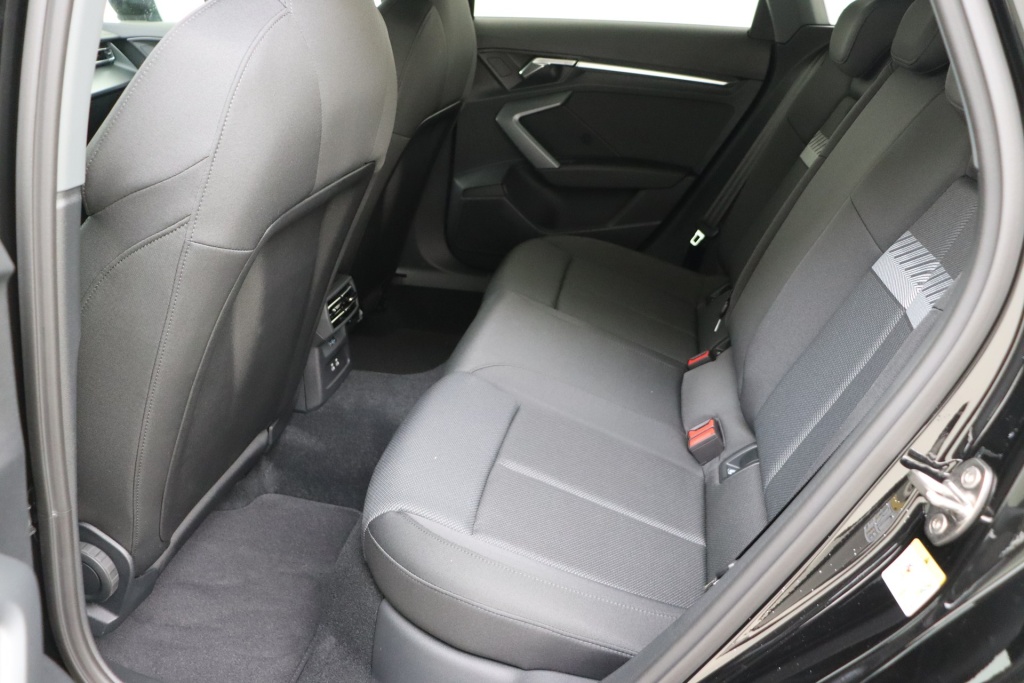 AUDI A3  Allstreet Quattro 2,0 TFSI 204 pk S-Tronic - ref: 7-75444 - Photo 16