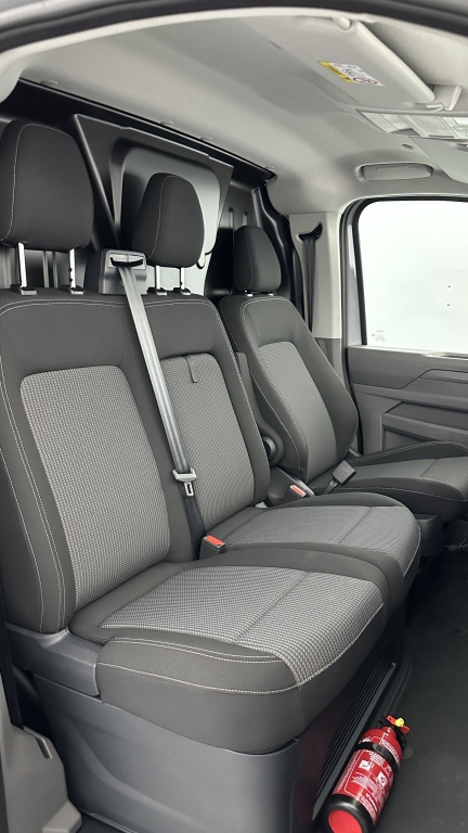 VOLKSWAGEN Transporter T7 L2H1 2.0 TDI 150ch Business BVA8 - ref: 8-GLI00008071 - Photo 12