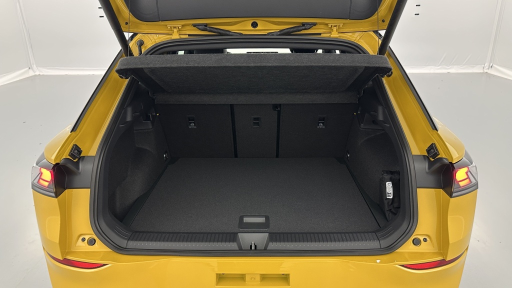 VOLKSWAGEN T-Roc 1.5 eTSI EVO2 Hybrid 150ch R-Line DSG7 - ref: 8-GLI00010011 - Photo 10