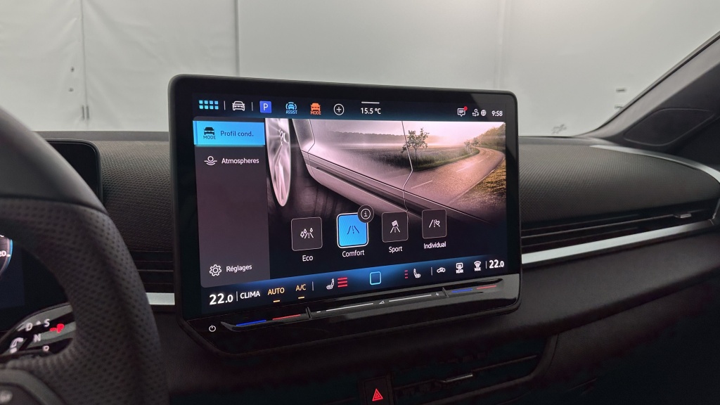 VOLKSWAGEN T-Roc 1.5 eTSI EVO2 Hybrid 150ch R-Line DSG7 - ref: 8-GLI00010016 - Photo 20