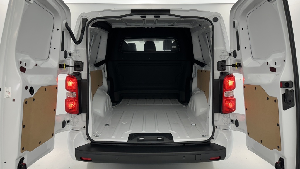 FIAT Scudo Cabine Approfondie XL 2.0 BlueHDi 180ch Pack Premium Connect EAT8 - ref: 8-GLI00010469 - Photo 9