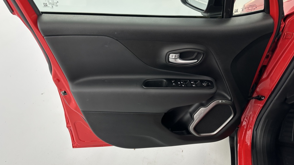 JEEP Renegade 1.5 Turbo T4 130ch Limited e-Hybrid BVR7 - ref: 8-GLI00015695 - Photo 13