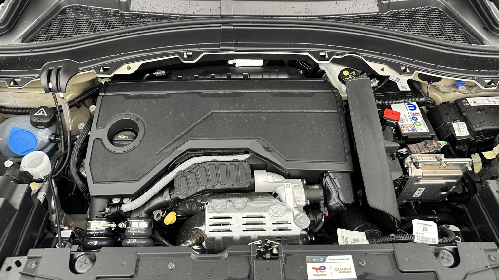 CITROEN C3 Aircross 1.2 Hybride 145ch Plus e-DCS6 - ref: 8-GLI00022953 - Photo 11