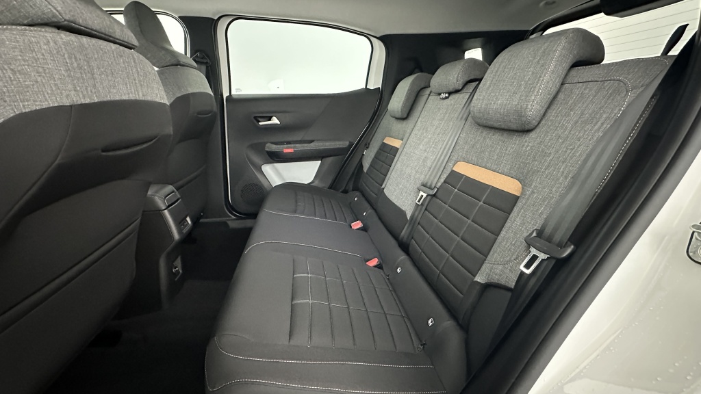 CITROEN C3 Aircross 1.2 Hybride 145ch Plus e-DCS6 - ref: 8-GLI00022953 - Photo 9