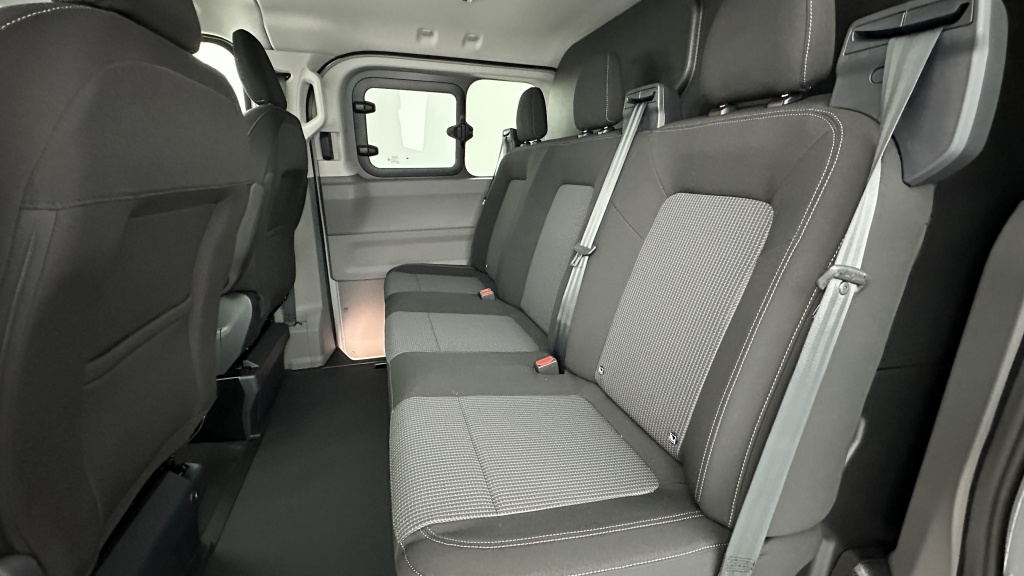 VOLKSWAGEN Transporter Procab T7 L2H1 2.0 TDI 170ch Business BVA8 - ref: 8-GLI00026518 - Photo 8